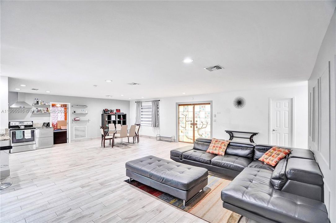 En Renta: $6,500 (4 camas, 2 baños, 1645 Pies cuadrados)