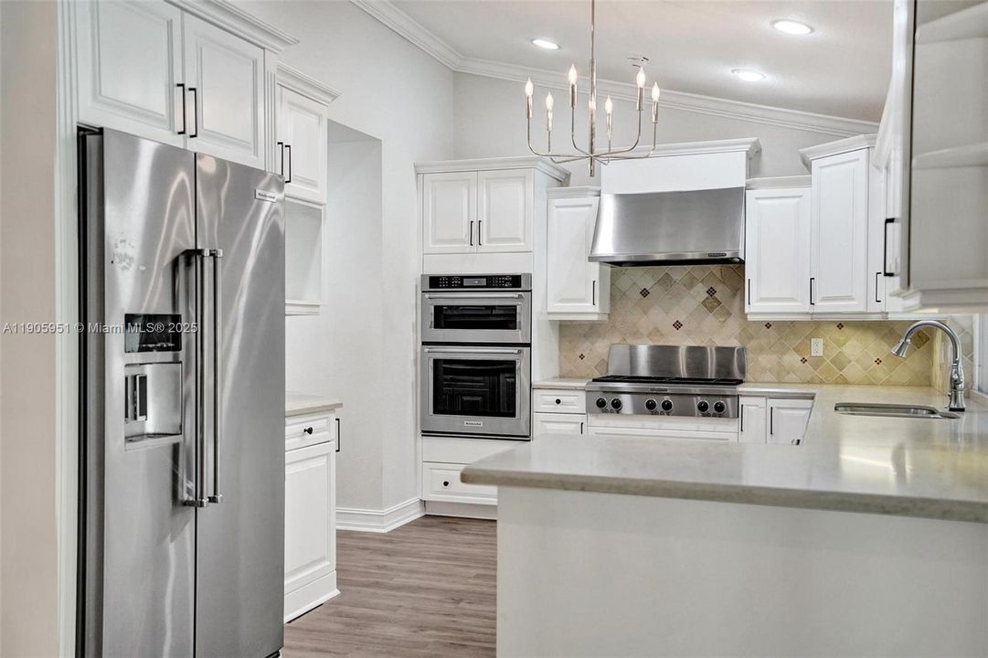 For Rent: $6,900 (4 beds, 2 baths, 2499 Square Feet)