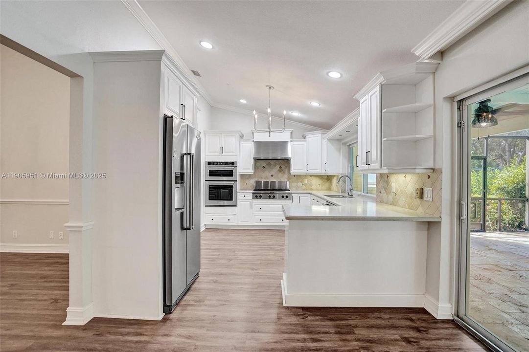 For Rent: $6,900 (4 beds, 2 baths, 2499 Square Feet)