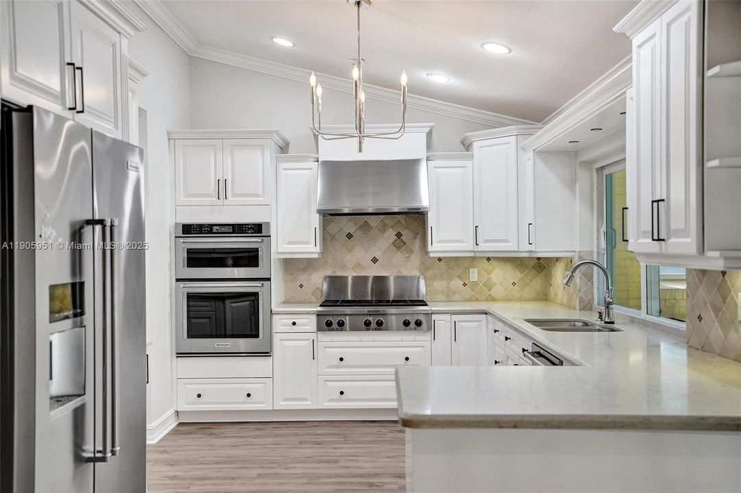 For Rent: $6,900 (4 beds, 2 baths, 2499 Square Feet)