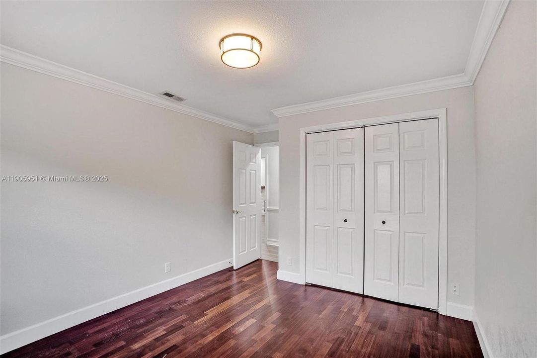 For Rent: $6,900 (4 beds, 2 baths, 2499 Square Feet)