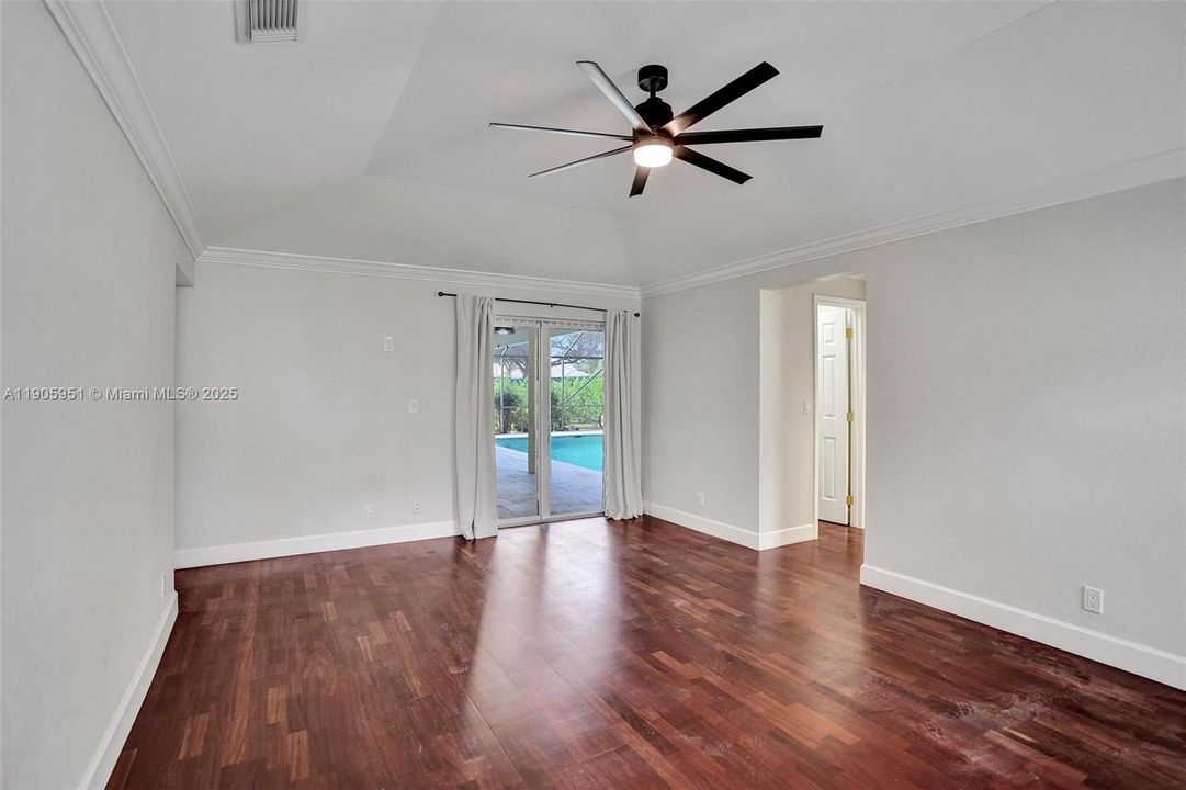 For Rent: $6,900 (4 beds, 2 baths, 2499 Square Feet)