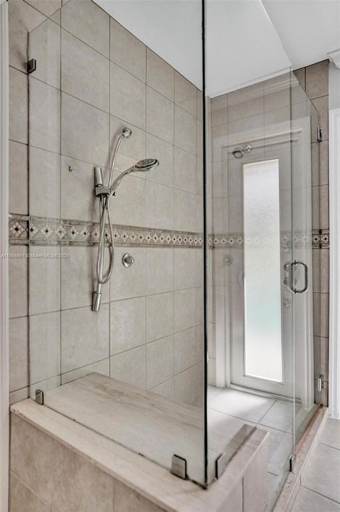 For Rent: $6,900 (4 beds, 2 baths, 2499 Square Feet)