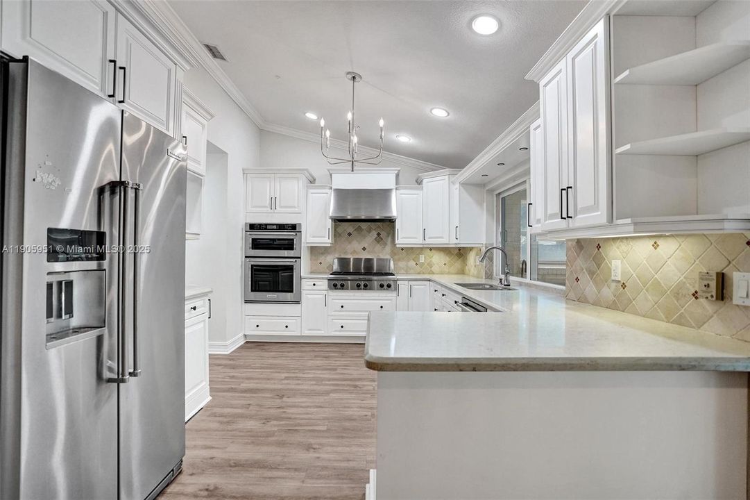 For Rent: $6,900 (4 beds, 2 baths, 2499 Square Feet)