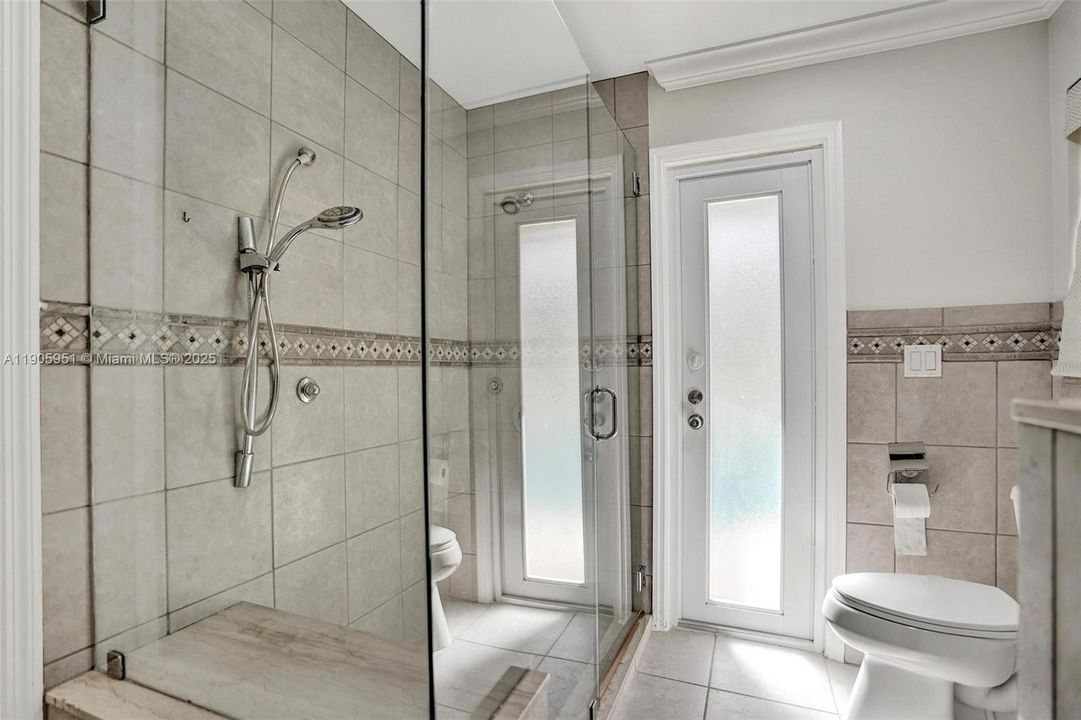 For Rent: $6,900 (4 beds, 2 baths, 2499 Square Feet)