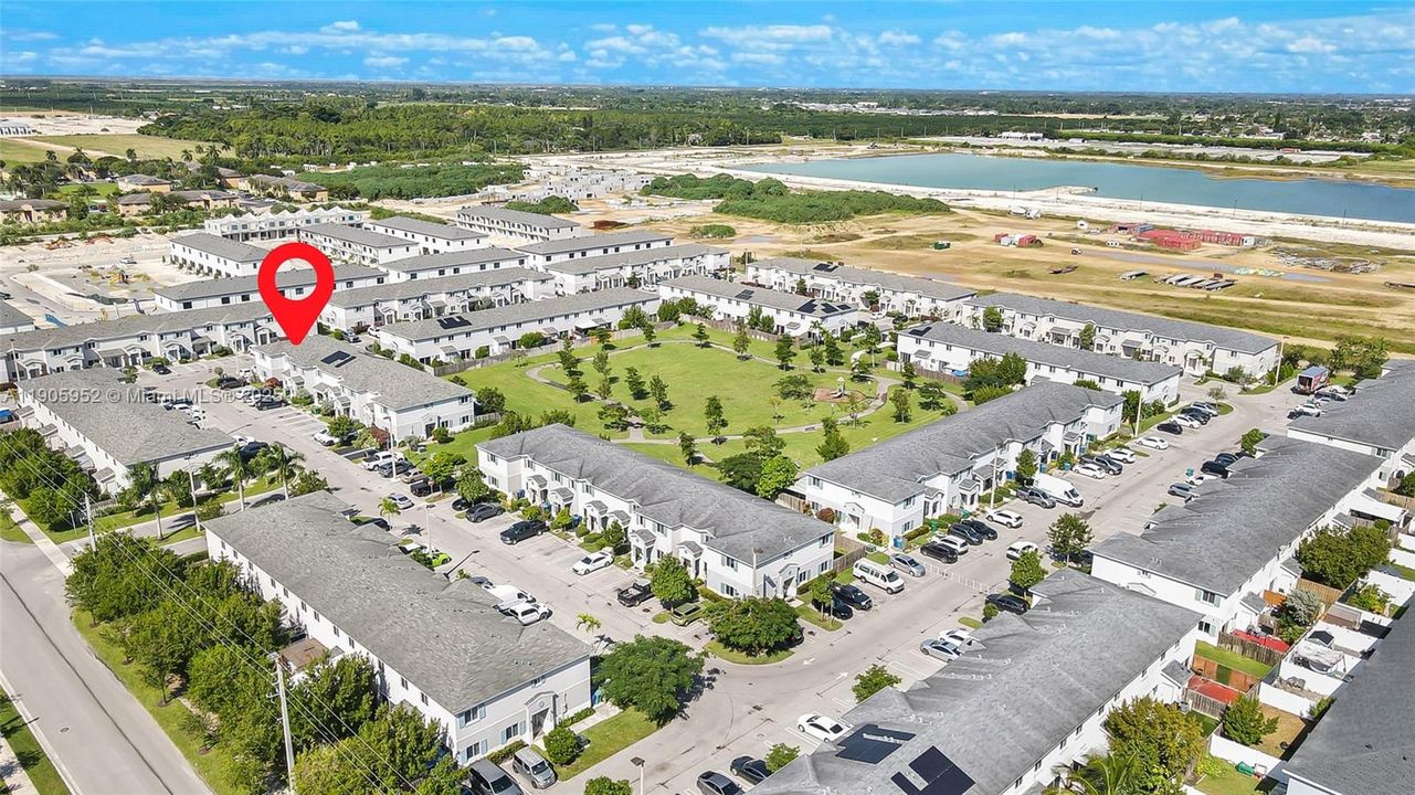 待售: $364,999 (4 贝兹, 3 浴室, 1730 平方英尺)