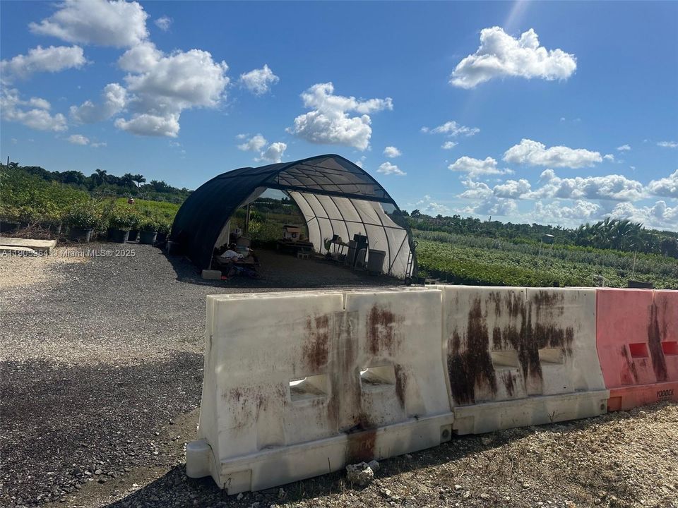 На продажу: $950,000 (0 спален, 0 ванн, 0 Квадратных фут)