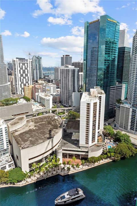 For Sale: $850,000 (3 beds, 2 baths, 1419 Square Feet)