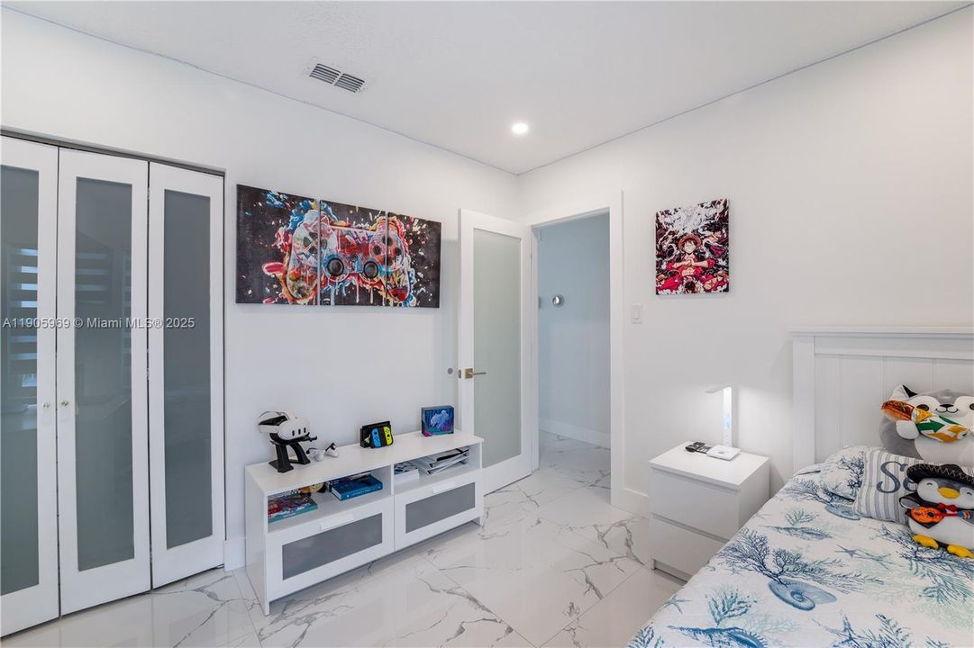 For Sale: $650,000 (3 beds, 2 baths, 1514 Square Feet)