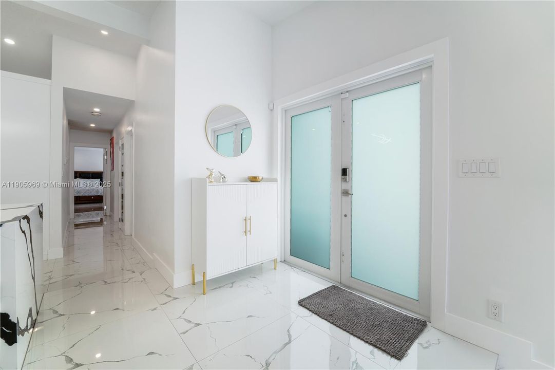 For Sale: $650,000 (3 beds, 2 baths, 1514 Square Feet)