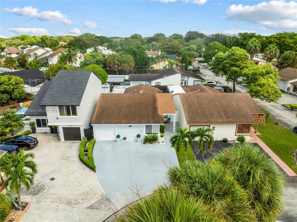 For Sale: $650,000 (3 beds, 2 baths, 1514 Square Feet)