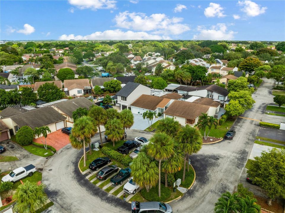 For Sale: $650,000 (3 beds, 2 baths, 1514 Square Feet)