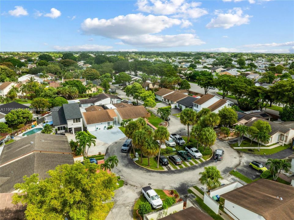 For Sale: $650,000 (3 beds, 2 baths, 1514 Square Feet)