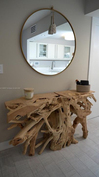 For Rent: $9,500 (0 beds, 1 baths, 760 Square Feet)