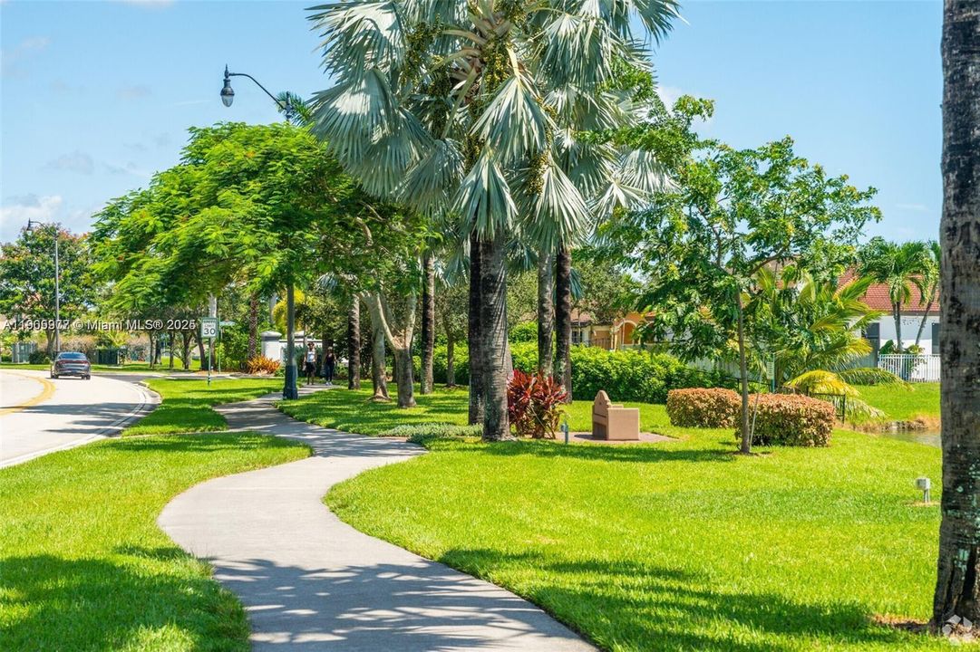 待售: $344,900 (3 贝兹, 3 浴室, 1428 平方英尺)