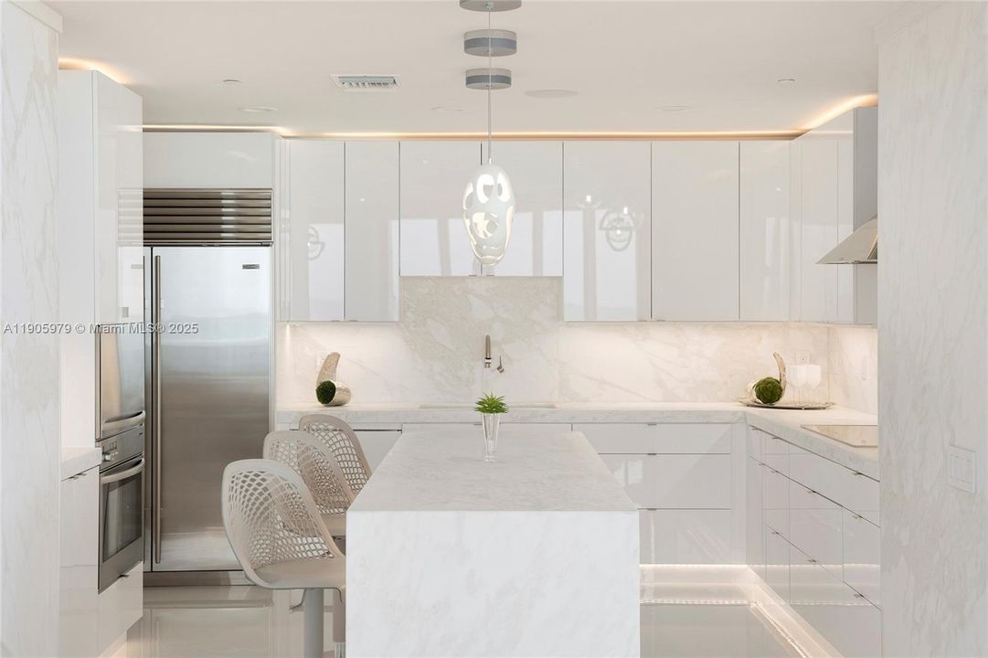 For Sale: $6,000,000 (3 beds, 3 baths, 2959 Square Feet)