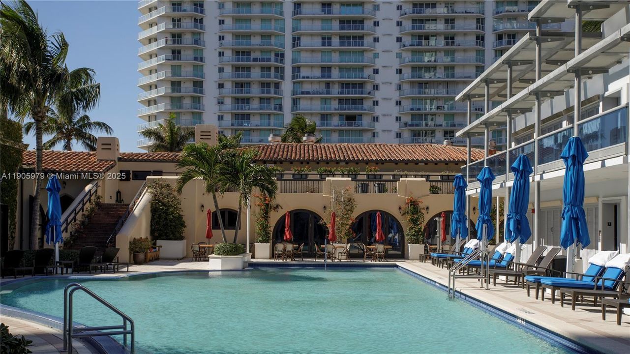 For Sale: $6,000,000 (3 beds, 3 baths, 2959 Square Feet)