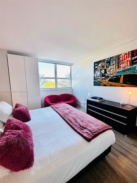 Activo con contrato: $3,100 (1 camas, 1 baños, 687 Pies cuadrados)