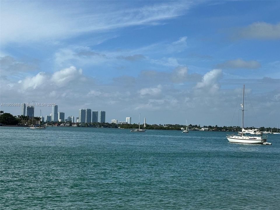 Activo con contrato: $3,100 (1 camas, 1 baños, 687 Pies cuadrados)