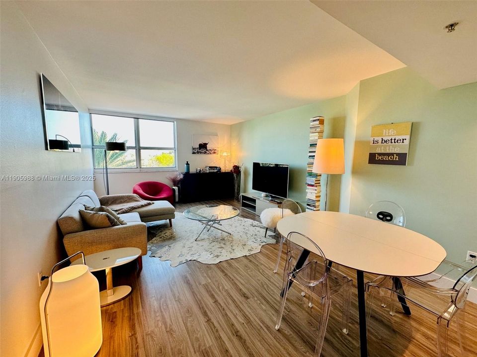 Activo con contrato: $3,100 (1 camas, 1 baños, 687 Pies cuadrados)