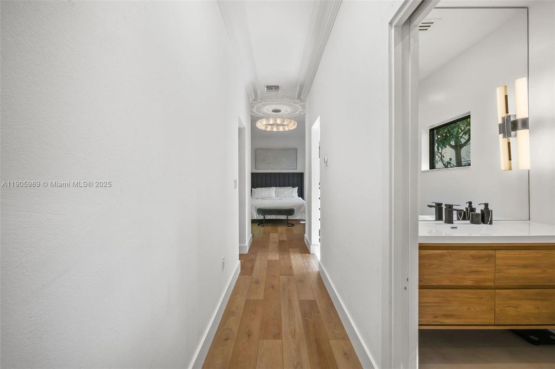 For Sale: $2,695,000 (3 beds, 3 baths, 2270 Square Feet)