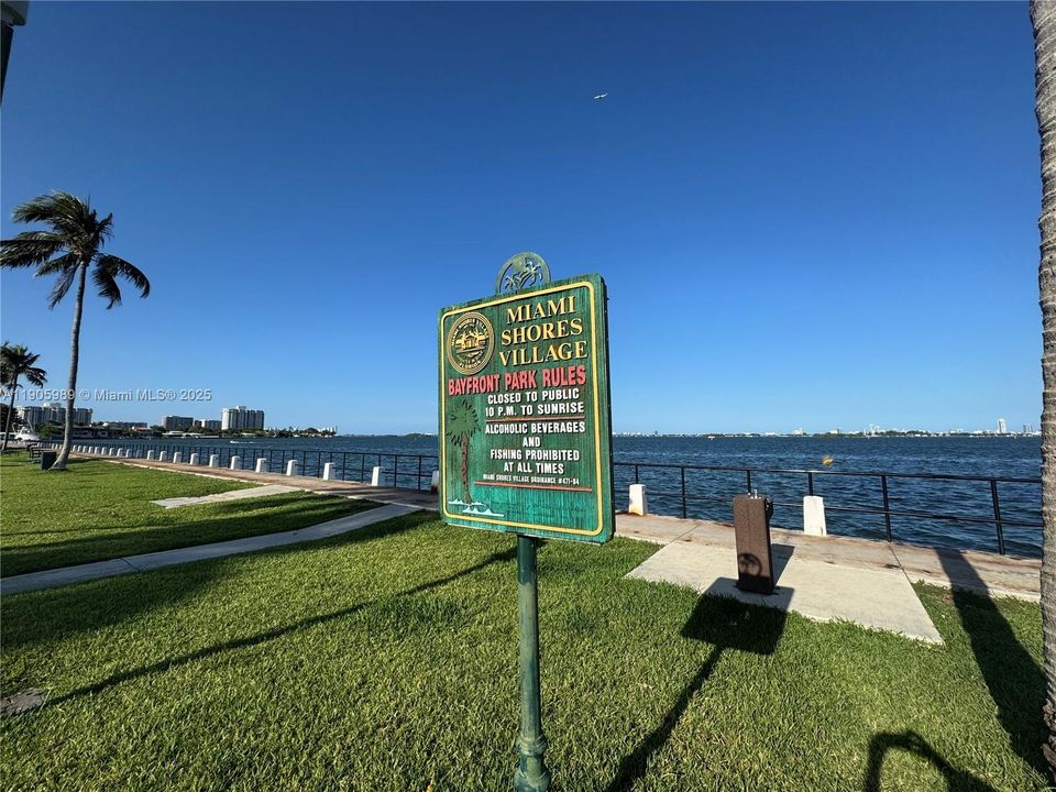 For Sale: $2,695,000 (3 beds, 3 baths, 2270 Square Feet)