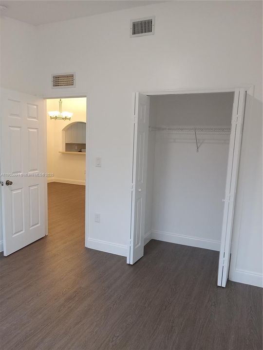 Active With Contract: $1,650 (2 beds, 2 baths, 815 Square Feet)