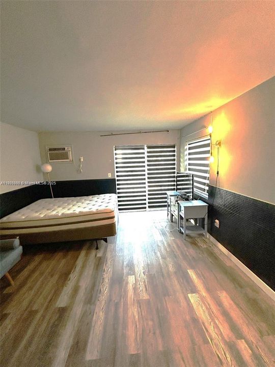 For Rent: $1,695 (0 beds, 1 baths, 370 Square Feet)