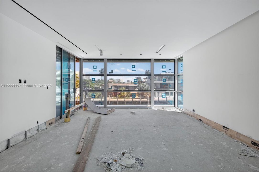 Actual photo as of Oct 31, 2025