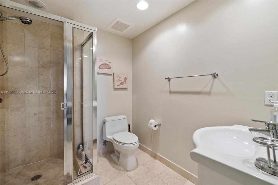 最近租的: $5,500 (3 贝兹, 3 浴室, 1571 平方英尺)