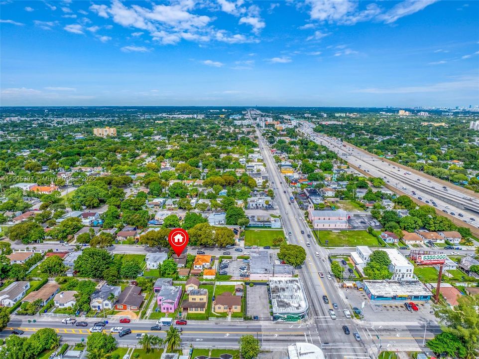 Active With Contract: $251,000 (3 beds, 1 baths, 1231 Square Feet)