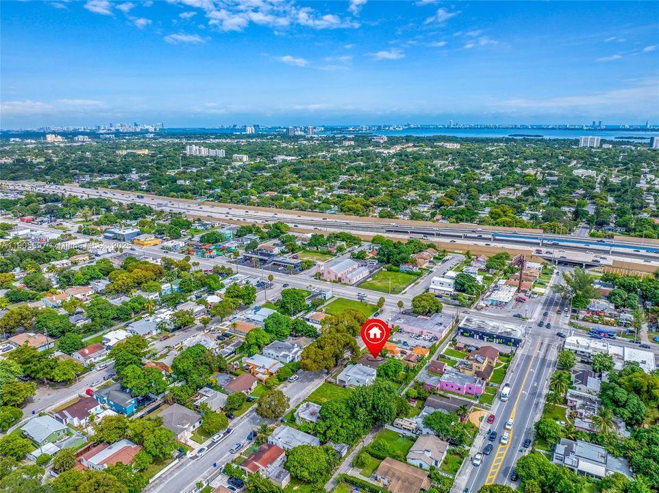 Active With Contract: $251,000 (3 beds, 1 baths, 1231 Square Feet)