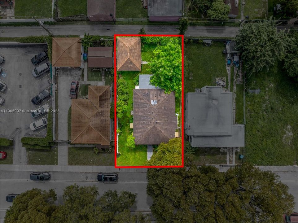 Active With Contract: $251,000 (3 beds, 1 baths, 1231 Square Feet)