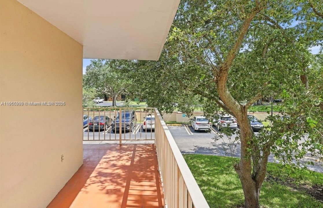 For Rent: $2,500 (2 beds, 2 baths, 1253 Square Feet)