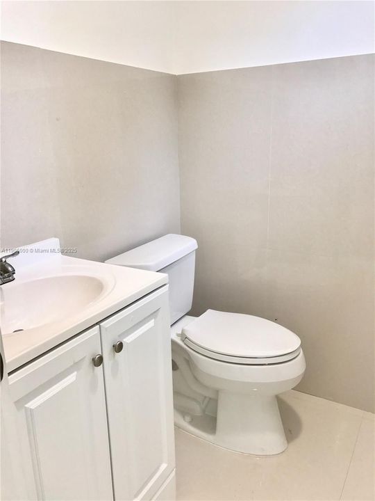 出租: $2,685 (0 贝兹, 0 浴室, 0 平方英尺)