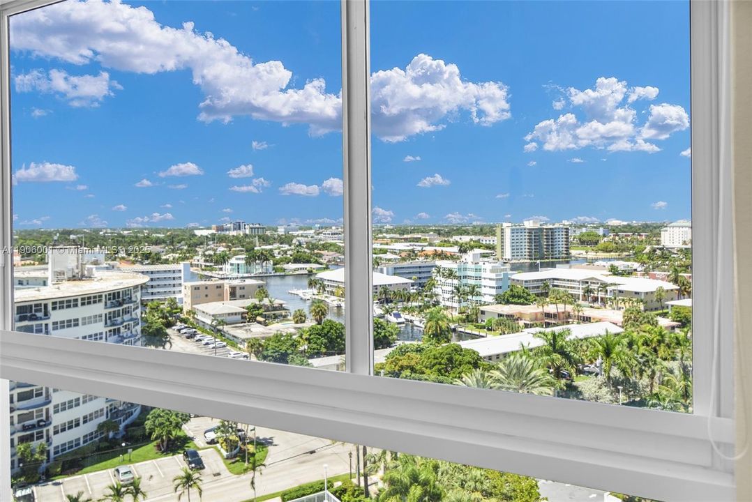 Active With Contract: $3,150 (2 beds, 2 baths, 1200 Square Feet)