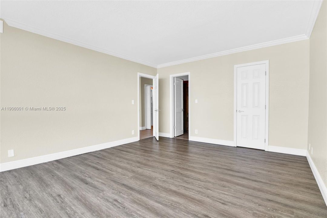 Active With Contract: $3,150 (2 beds, 2 baths, 1200 Square Feet)