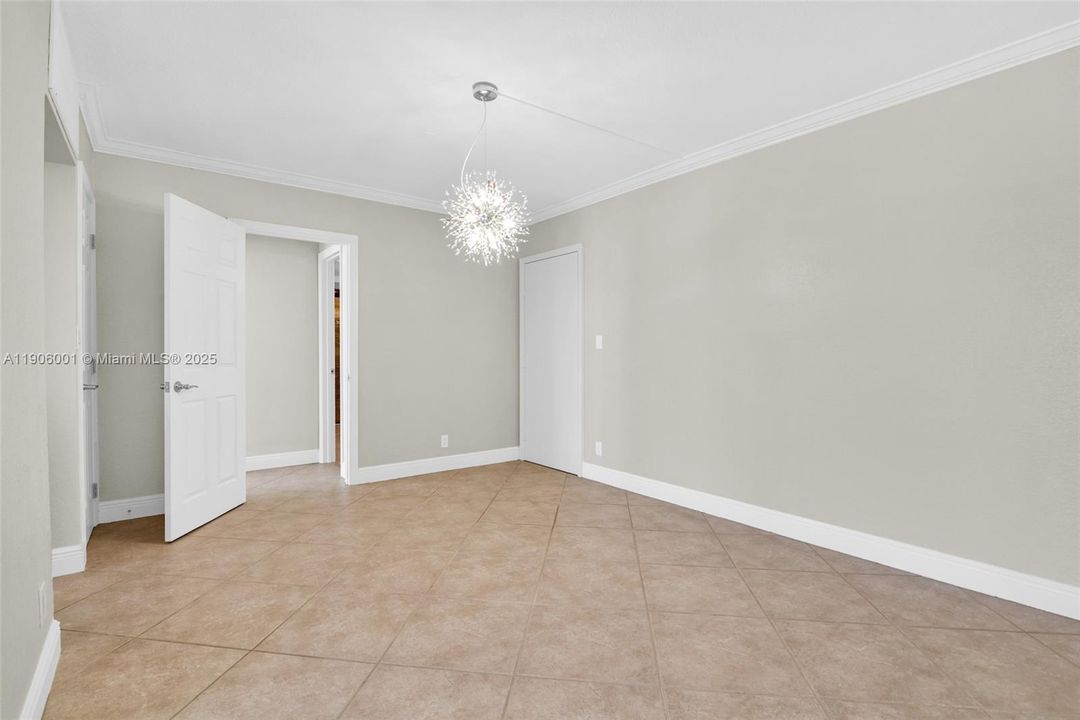 Active With Contract: $3,150 (2 beds, 2 baths, 1200 Square Feet)