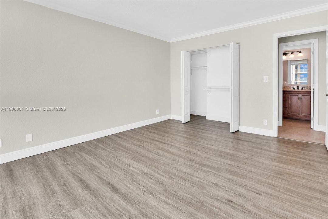 Active With Contract: $3,150 (2 beds, 2 baths, 1200 Square Feet)