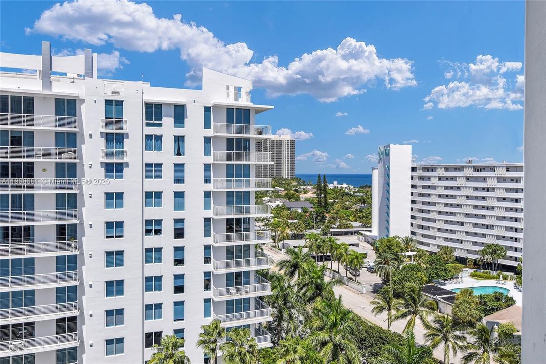 Active With Contract: $3,150 (2 beds, 2 baths, 1200 Square Feet)