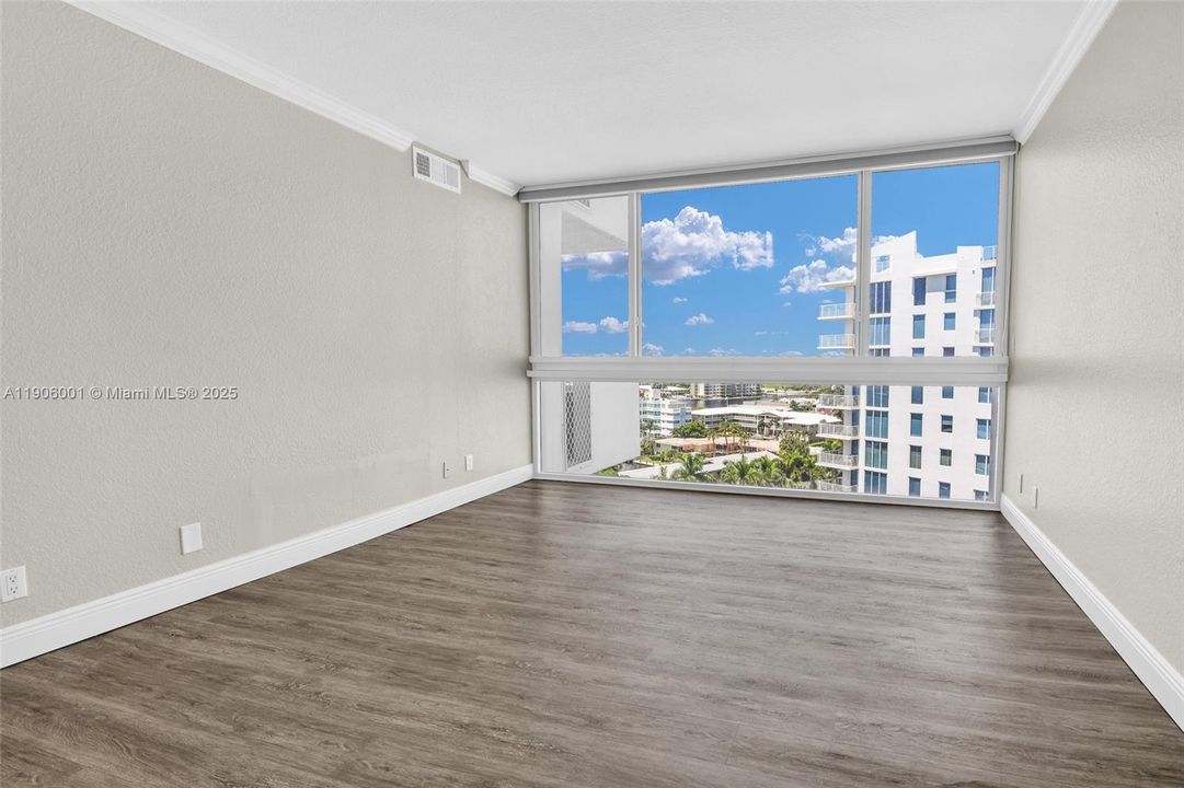 Active With Contract: $3,150 (2 beds, 2 baths, 1200 Square Feet)
