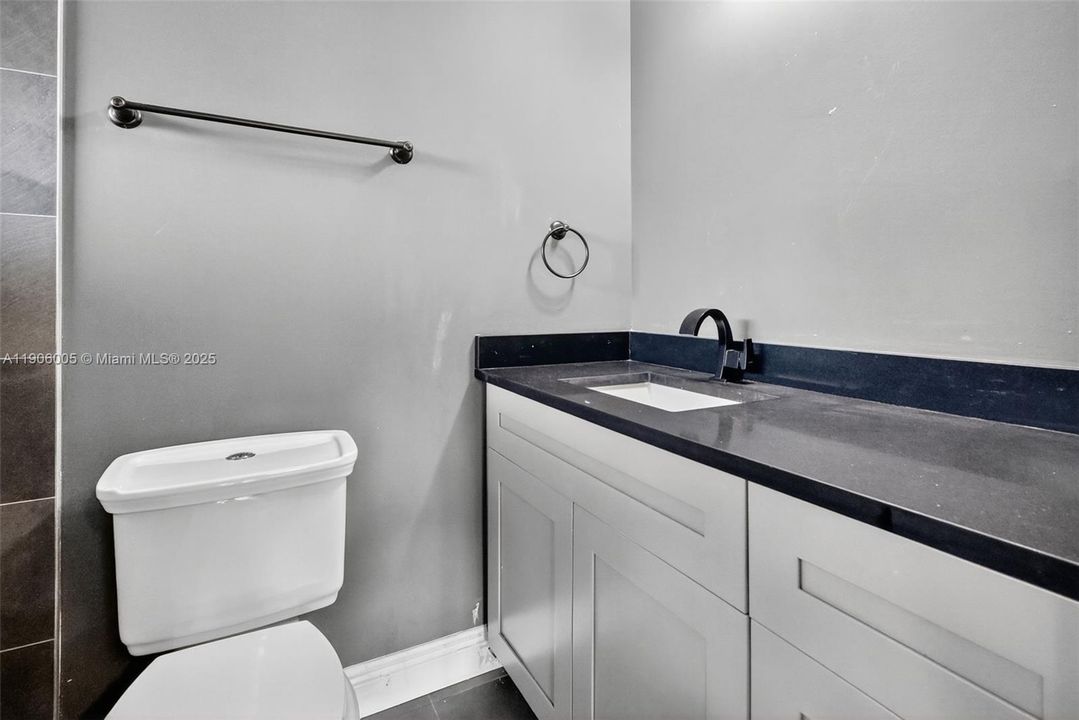 Active With Contract: $539,900 (3 beds, 2 baths, 1418 Square Feet)