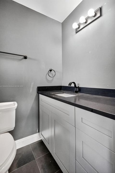 Active With Contract: $539,900 (3 beds, 2 baths, 1418 Square Feet)