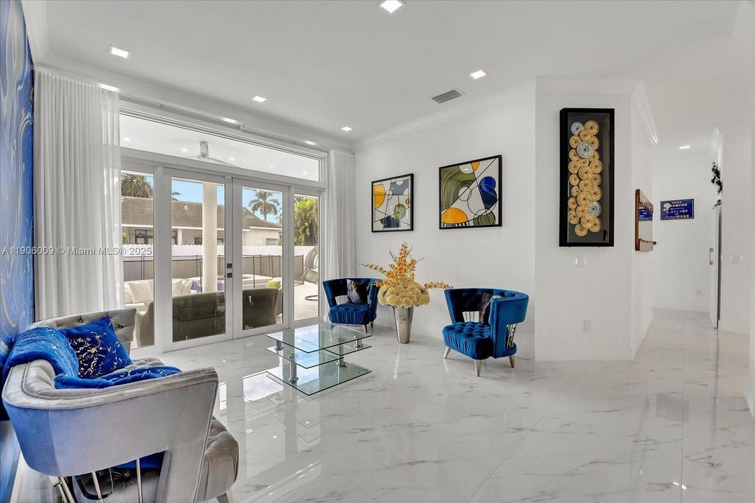 En Venta: $1,750,000 (5 camas, 4 baños, 3032 Pies cuadrados)