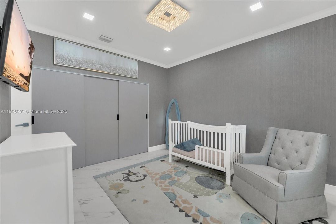 En Venta: $1,750,000 (5 camas, 4 baños, 3032 Pies cuadrados)