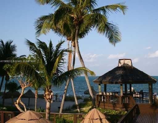 В аренду: $7,200 (2 спален, 2 ванн, 1782 Квадратных фут)