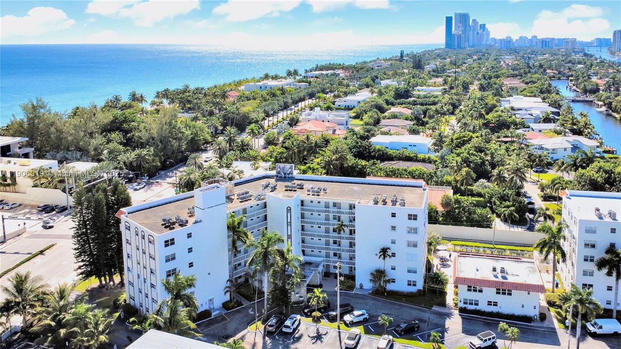 待售: $295,000 (2 贝兹, 2 浴室, 1200 平方英尺)