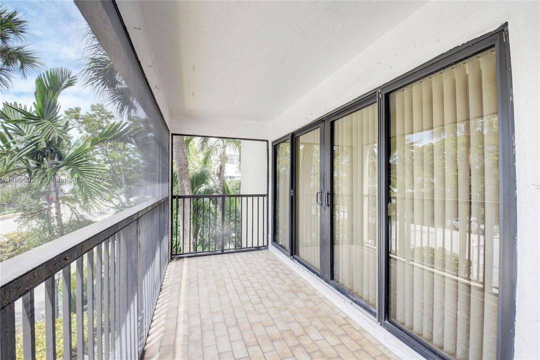 出租: $2,750 (2 贝兹, 2 浴室, 1267 平方英尺)