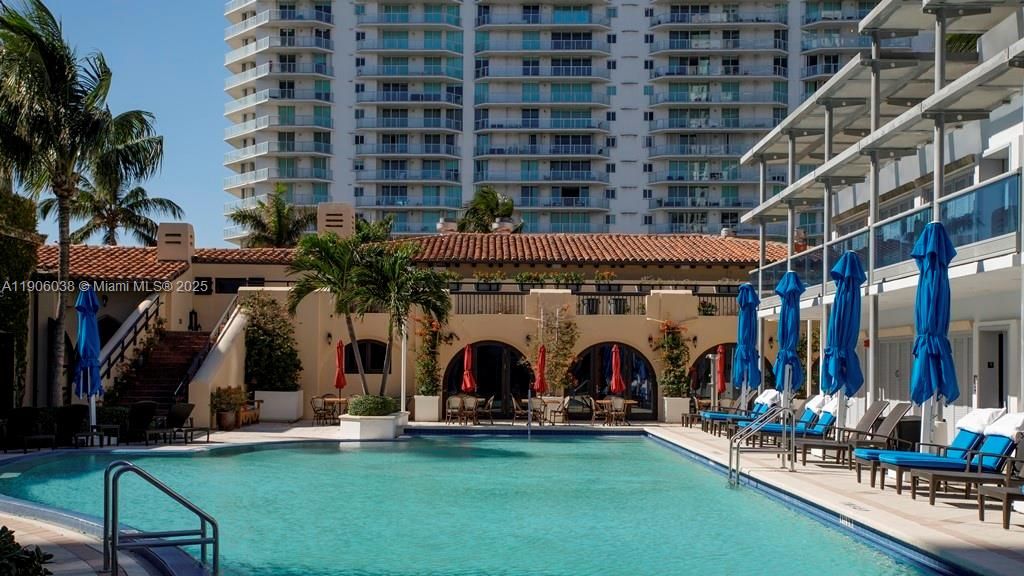 For Rent: $32,000 (3 beds, 3 baths, 2959 Square Feet)