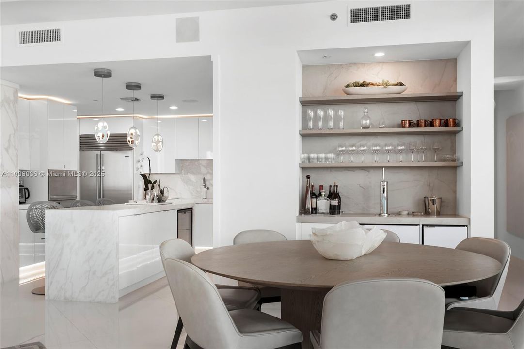 For Rent: $32,000 (3 beds, 3 baths, 2959 Square Feet)